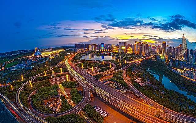 广西最发达的城市 比桂林 北海发达,不是梧州,也不是防城港