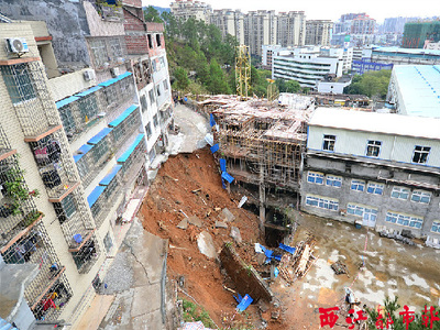 梧州住房公积金管理中心后山边坡塌方