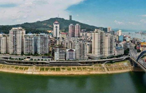 广西三个四线城市玉林梧州北海,哪座城市有进入三线的希望