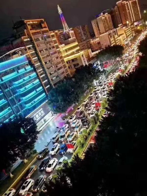 梧州市区史上最堵一晚 海骏达到国龙2个钟